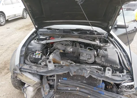 2013 Ford Mustang V6 Premium from USA, damaged, VIN 1ZVBP8EM4D5219354